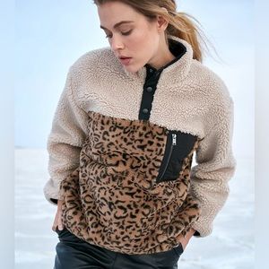 Rails - Pullover in Cream Sherpa with leopard faux fur - Sz Small. NWOT.